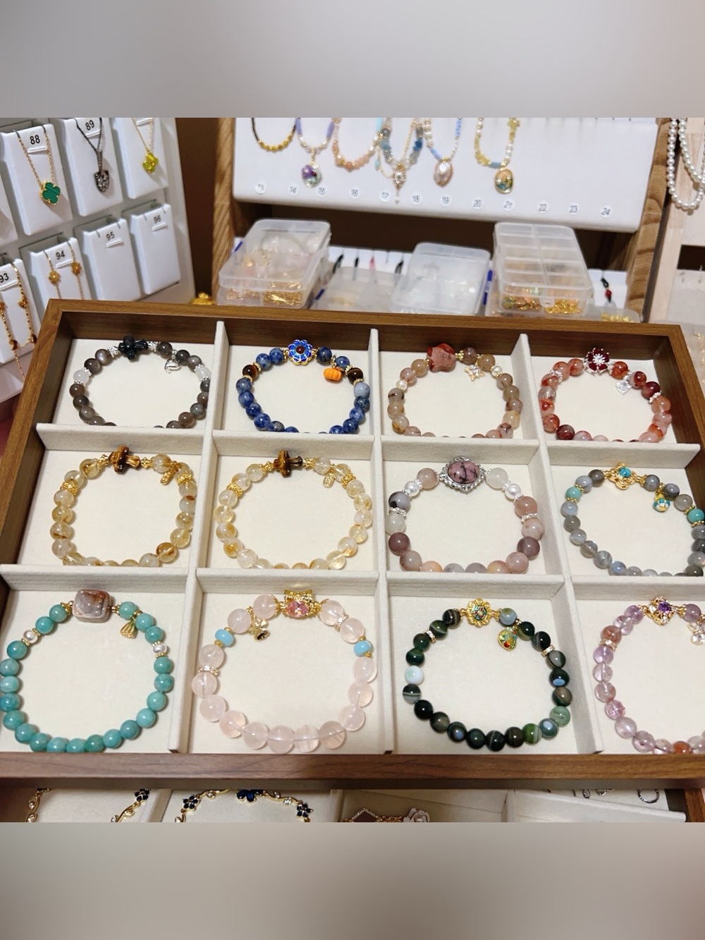 （06-151️⃣）Handmade bracelets for live show